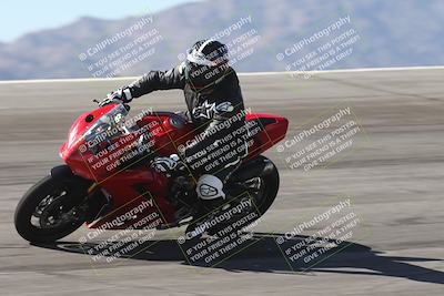 media/Oct-13-2025-Moto Forza (Mon) [[a66d839500]]/4-C Group/Session 2 (Bowl)/